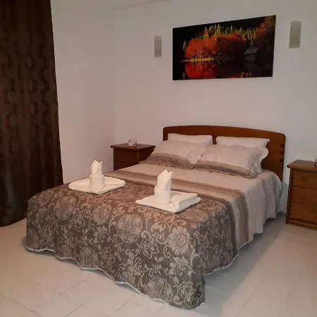 Apartamento Apartamento T1 Com Piscina, Em Montechoro, Albufeira, Algarve